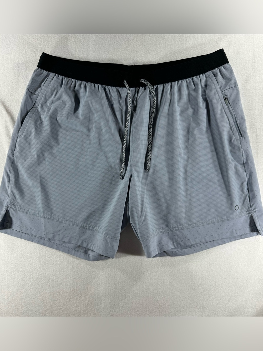 Skora Men’s Light Gray Athletic Drawstring Shorts 7” inseam runner performance